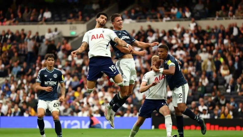 Nottingham nguy cơ nhận thất bại trước Tottenham